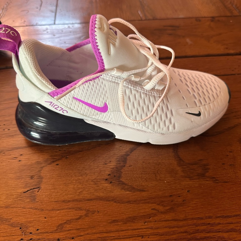 Nike Air 270
